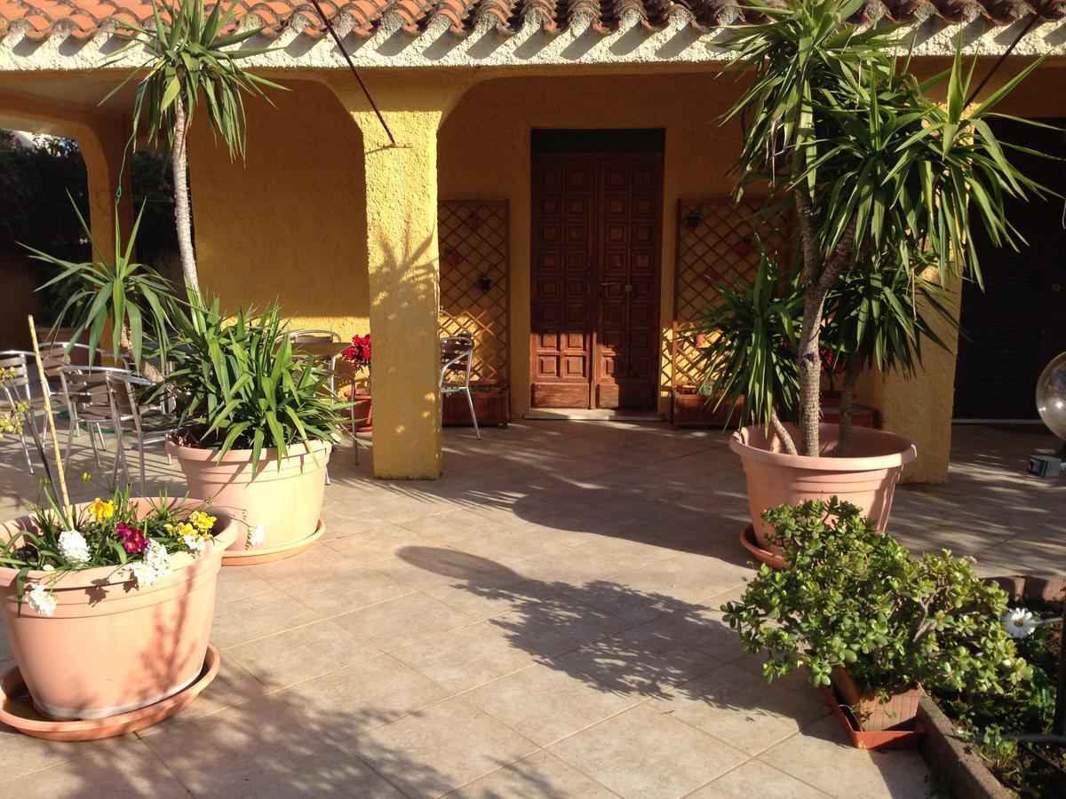 Acquamarina B&B La Maddalena  ภายนอก รูปภาพ